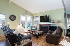 TV, peis og fotballspill