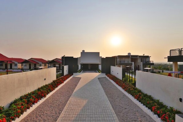 Exterior - Gir Athiz Resort With Swimming Pool (Talala)