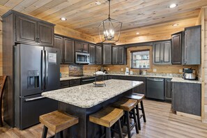 Cabin, 4 Bedrooms | Private kitchen - Iron Mountain Lodge 4 Bedroom Cabin by RedAwning (Sevierville)