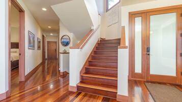 House, 4 Bedrooms | Interior