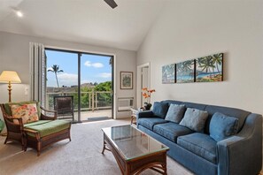 公寓客房, 2 間臥室 | 起居區 | 智慧型電視