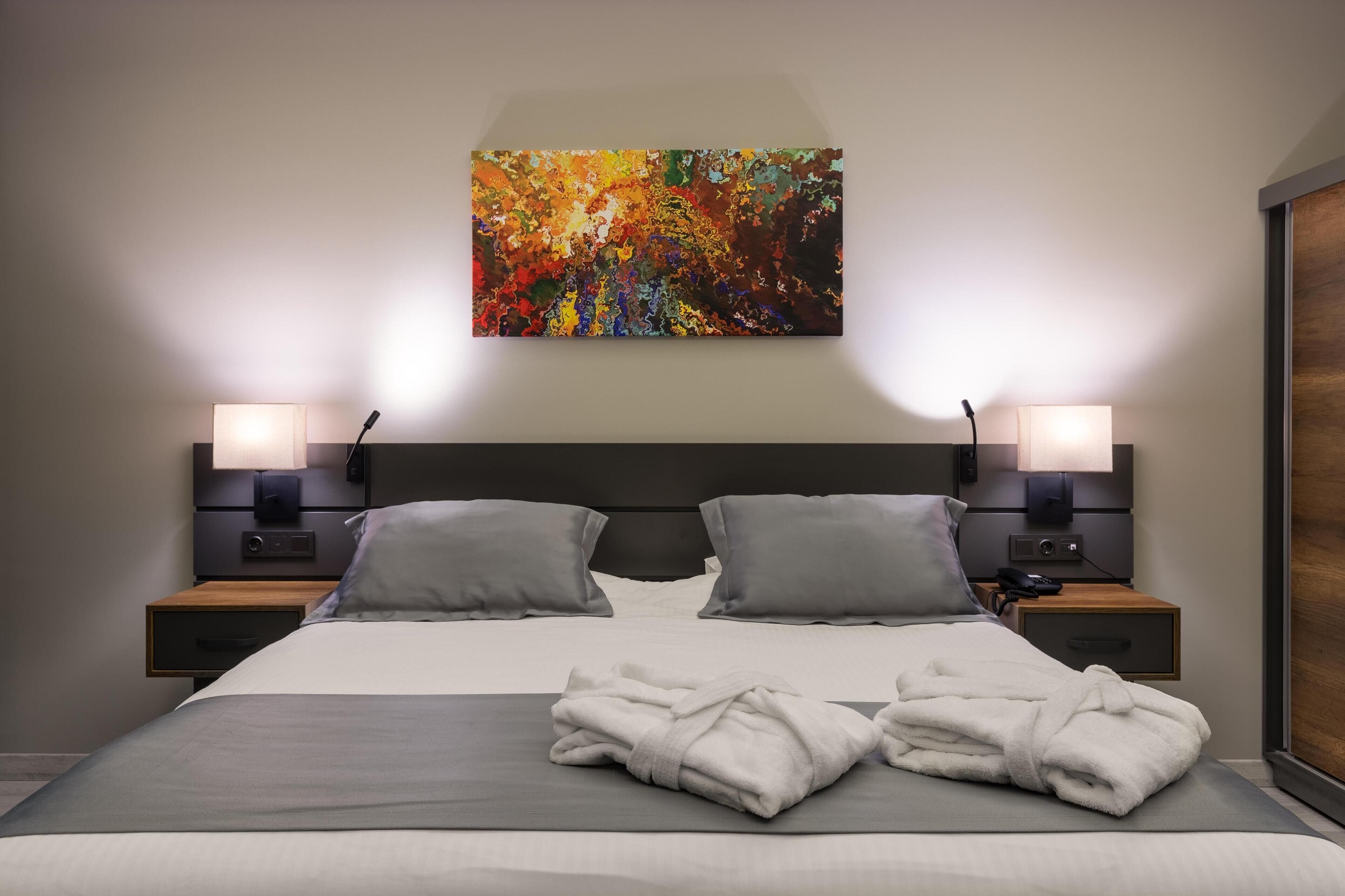 Hochwertige Bettwaren, Minibar, Zimmersafe