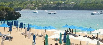 CASA COCO-MIRA Superior 2 Bedroom @ Casa Linda