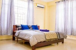 2 chambres, bureau, Wi-Fi gratuit, draps fournis