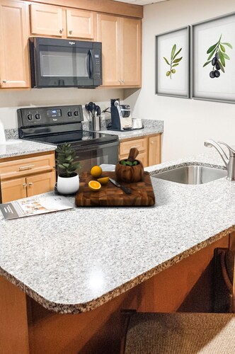 Gilford condo with pool, walk to beach, 7 mins to Gunstock