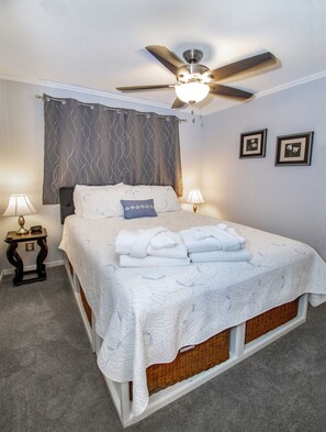 1 chambre, fer et planche à repasser, Wi-Fi gratuit, draps fournis