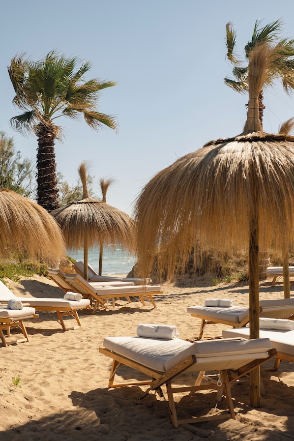 Privatstrand in der Nähe, weißer Sandstrand