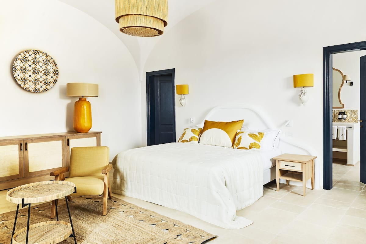 Junior Suite, Garden View | 1 bedroom, Egyptian cotton sheets, premium bedding, down comforters