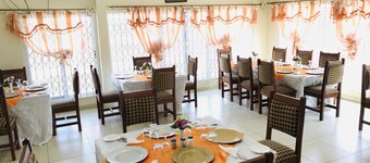 Menyinda Hotel and Restaurant