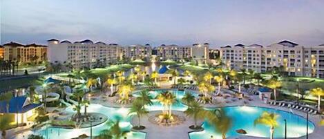 Innenpool, beheizter Pool