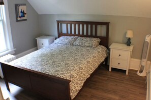 2 chambres, fer et planche à repasser, accès au Wi-Fi (inclus)