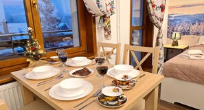 Deluxe-Apartment (with Sauna) | Pillowtop-Betten, individuell dekoriert, individuell eingerichtet