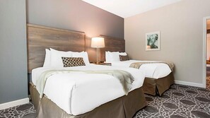 2 soverom, strykejern/-brett, internettilgang og sengetøy