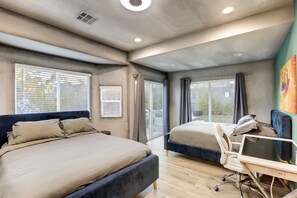 9 habitaciones y caja de seguridad en la habitación