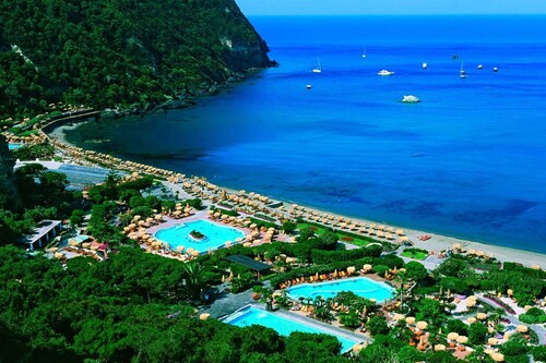 Two-room apartment on the waterfront of Forio d'Ischia - Serpico.