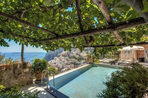 Alberca al aire libre 