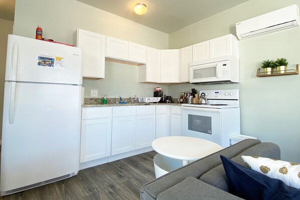 Fridge, microwave, oven, stovetop