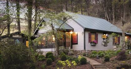 The Garden Cottage – A Storybook Retreat in the North Georgia Mountains