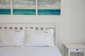 4 chambres, fer et planche à repasser, Wi-Fi gratuit, draps fournis