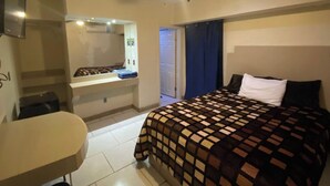 Soundproofing, iron/ironing board (on request), free WiFi - Hotel Angeles (San Luis Rio Colorado)