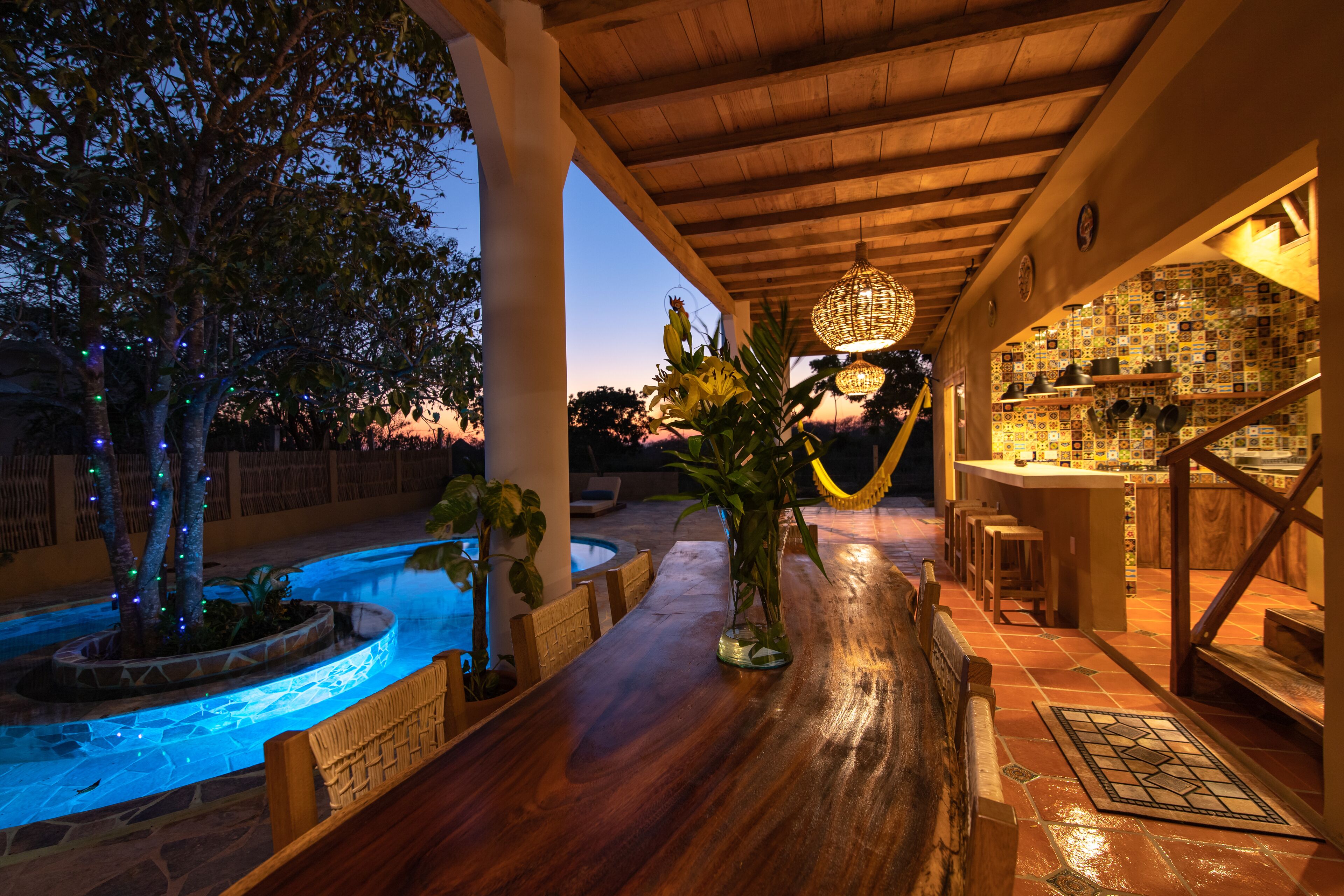 Villa familiar, alberca privada | Minibar, espacio para trabajar con laptop, wifi gratis y ropa de cama 