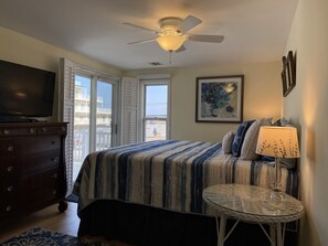 2 bedrooms, iron/ironing board, free WiFi - Beautiful Ocean View Steps to the Beach & Boardwalk with Wraparound Deck (Seaside Heights)