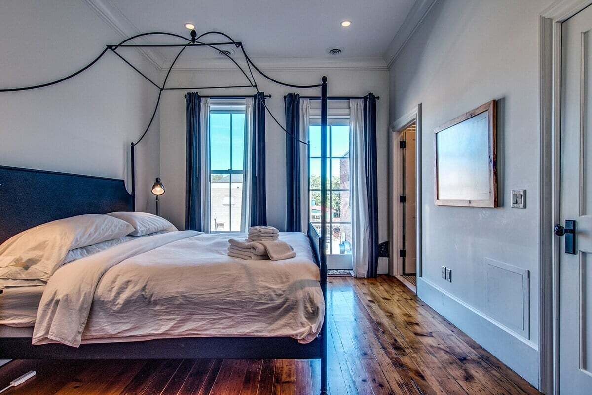 2 多间卧室、办公桌、熨斗/熨衣板、免费 WiFi