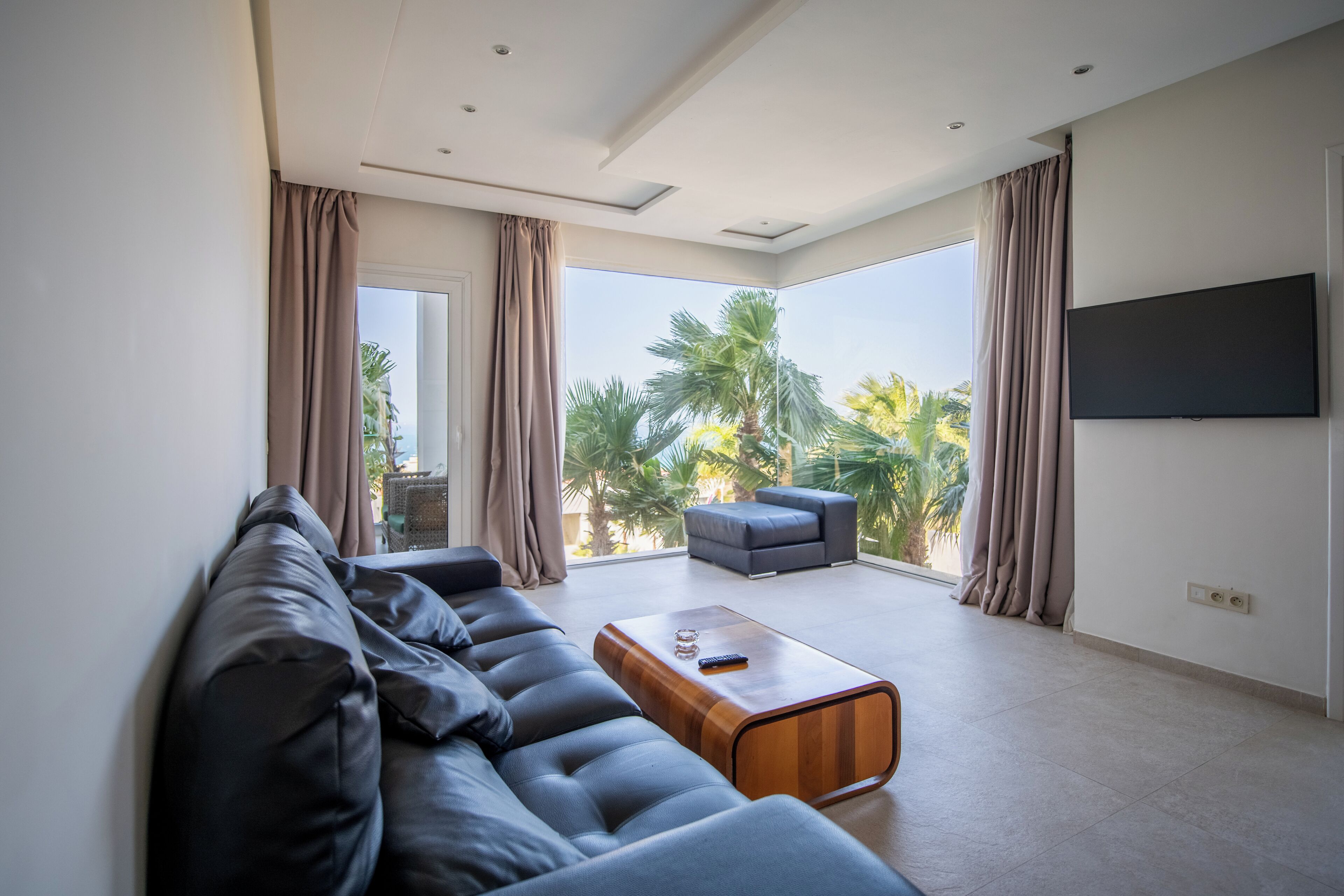 Panoramic Apartment, 1 Bedroom, Sea View | Living area