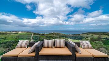 Panoramic Apartment, 2 Bedrooms, Sea View | Terrace/patio