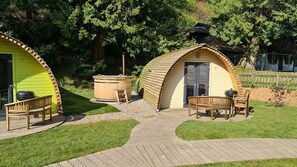 Luxury Cabin, Hot Tub | 1 bedroom, WiFi (free), bed sheets - Glen Helen Glamping (St John's)