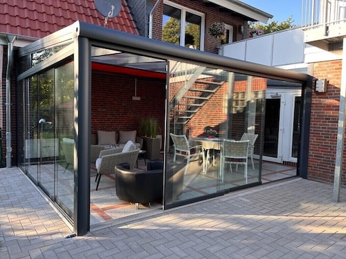 Hundefreundliche Ferienwohnung in Ostfriesland mit eingezäunten Garten