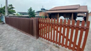 Enceinte de lâhĂ©bergement