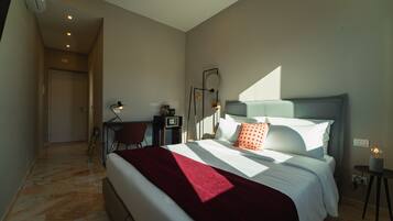 Design Double or Twin Room | Egyptian cotton sheets, premium bedding, pillowtop beds, minibar