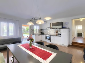 Microwave, oven, dishwasher, toaster