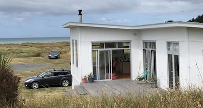 Wairarapa Bach Flat Point