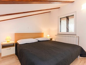 1 bedroom, travel crib, free WiFi - Lovely apartment for 4 people with WIFI, A/C, TV and terrace (Rijeka)