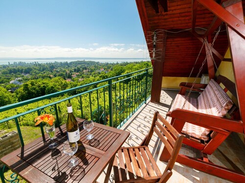 Wonderful private villa for 4 people with A/C, WIFI, TV and patio