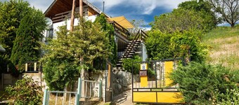 Wonderful private villa for 4 people with WIFI, A/C, TV, patio and parking