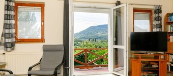 Stunning private villa for 6 people with WIFI, private pool, A/C, TV and terrace