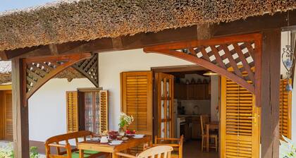 Wunderbares alleinstehendes Ferienhaus für 4 Personen mit W-LAN, TV und Terrasse