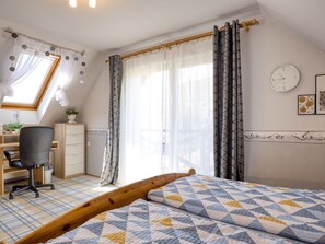 5 chambres, lit parapluie, Wi-Fi gratuit, draps fournis