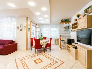 Interior - Wonderful private villa for 5 people with WIFI, private pool, TV and terrace (Balatonfüred)