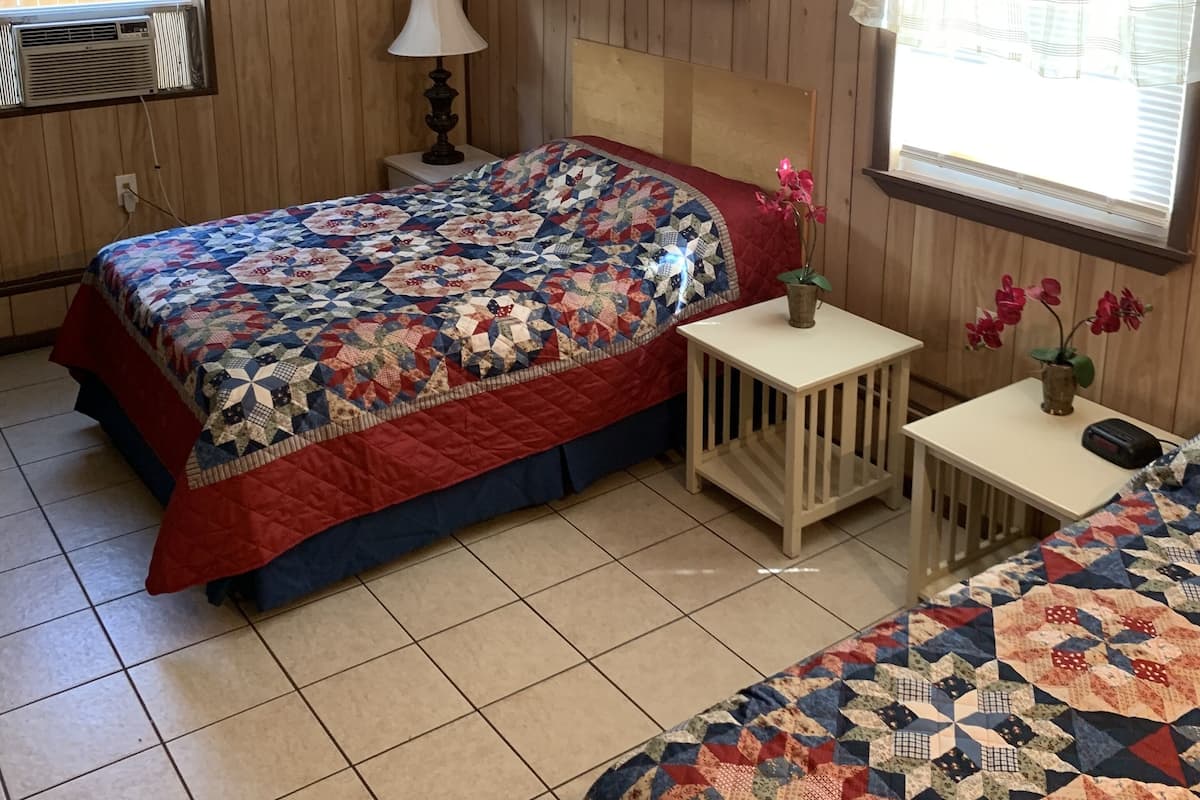 Wilmington Terrace Apartment 7 | 1 bedroom, pillowtop beds, individually furnished, bed sheets