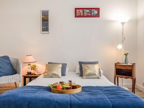 1 bedroom, iron/ironing board, WiFi