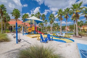 Condo | Children’s area