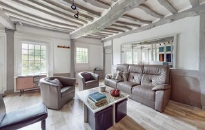 Televisie en een open haard