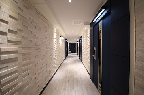 Brown Dot Hotel Cheonan