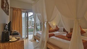 6 bedrooms, iron/ironing board, free WiFi