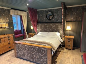3 chambres, fer et planche à repasser, Wi-Fi gratuit, draps fournis
