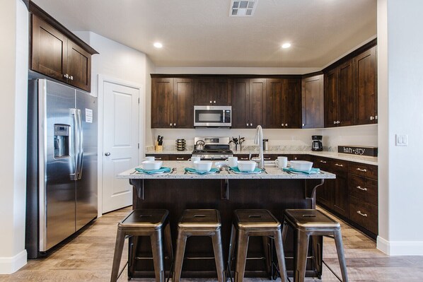 Fridge, microwave, oven, stovetop